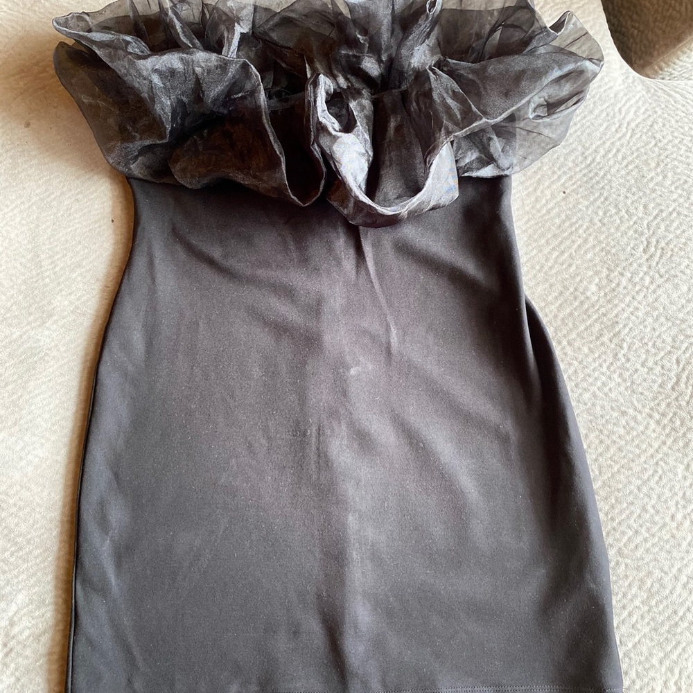 Dress - Picture 1 of 3